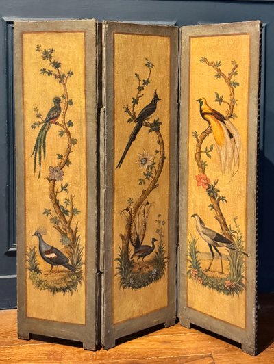 Small 18th century painted canvas screen with 3 panels H95