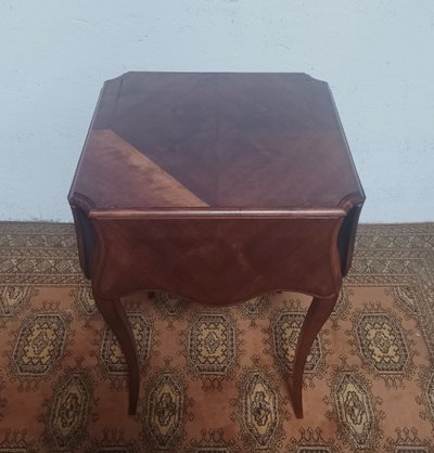 Louis XV clover table in walnut