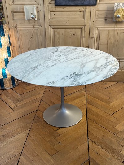 KNOLL - Eero Saarinen - Table Tulip