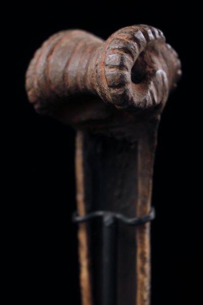Knochendolch, Stammeskunst, Ozeanische Kunst, Ozeanien, traditionelle Waffe, Papua-Neuguinea