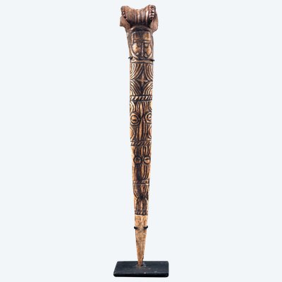 Knochendolch, Stammeskunst, Ozeanische Kunst, Ozeanien, traditionelle Waffe, Papua-Neuguinea