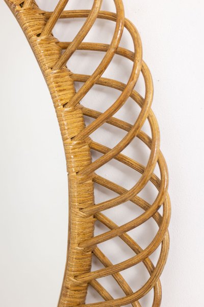 Pair of round rattan mirrors with interlacing. 1980s. LS6358B551M