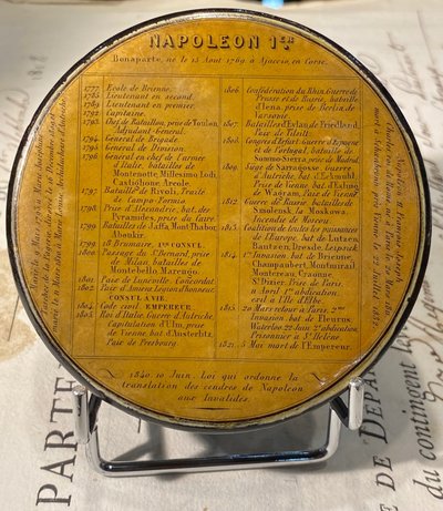 Runde Dose "Das Leben von Kaiser Napoleon I" - 1840