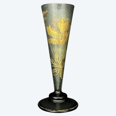 Vase Art Déco en verre soufflé gravé à l’acide – motif floral doré