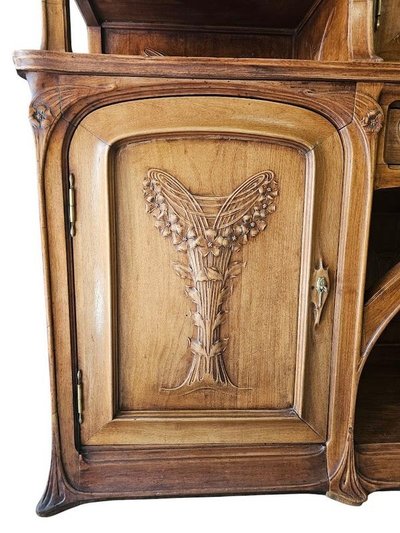 Monumental Buffet de Présentation Art Nouveau