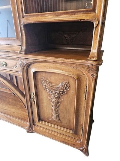 Monumental Buffet de Présentation Art Nouveau