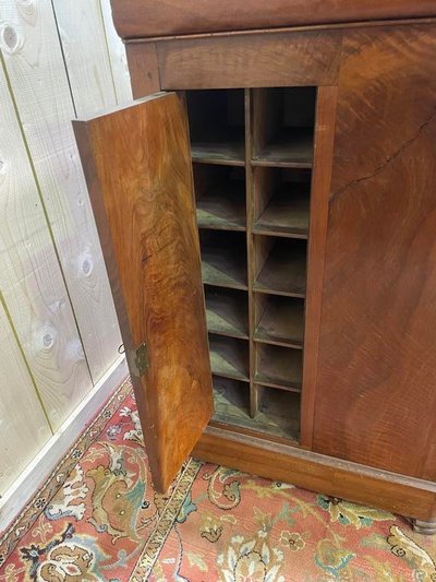 Buffet Epoch Louis Philippe - Cartonnier in Walnut