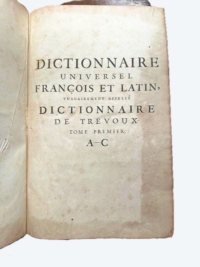 FRENCH AND LATIN Dictionary