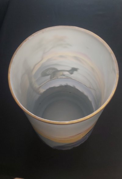 Vase aus Opalglas mit Heidehahndekor 