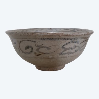 Vietnamese stoneware bowl with floral decoration bowl ca 15th c - 16th c