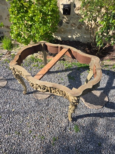 Louis XV Rocaille Style Center Table, Second Half of the 19th Century