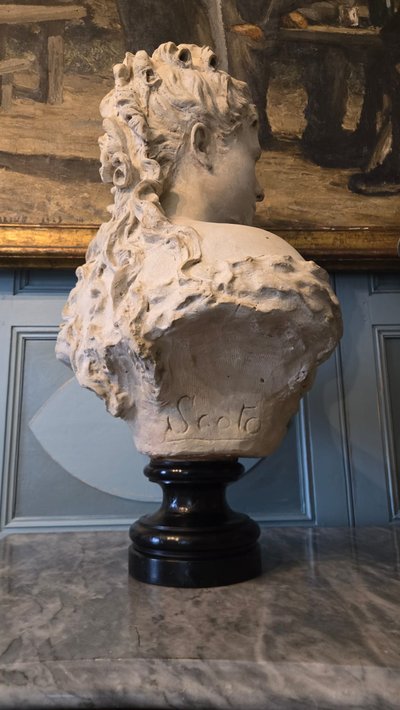 Busto di giovane donna, calco in gesso patinato, periodo Napoleone III