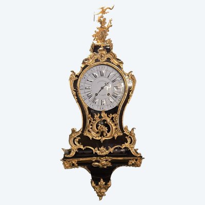 Important Louis XV Wall Clock and Console – Varnished Wood and Chiseled Gilt Bronze