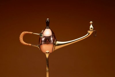  Lampada a olio a forma di sigaro in stile Art Nouveau di Jan Eisenlöffel, progettata per WMF, circa 1900.
