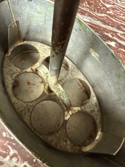 Green sheet metal egg dish / egg box, Empire / Restoration period