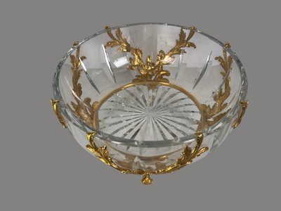CUT CRYSTAL CUP WITH A GILT BRONZE MOUNT WITH OAK LEAF DECOR
