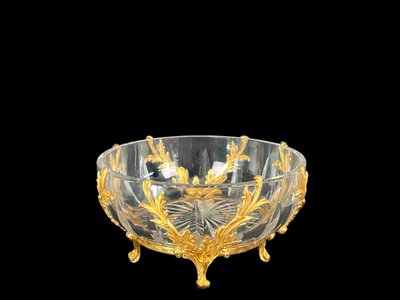 CUT CRYSTAL CUP WITH A GILT BRONZE MOUNT WITH OAK LEAF DECOR