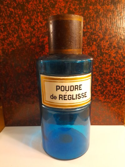 6 blue glass apothecary jars