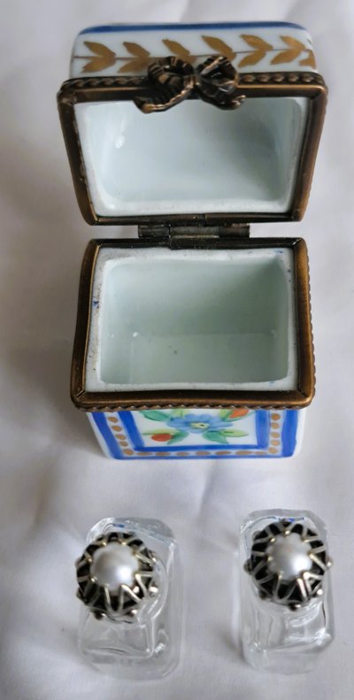 Pretty hand-painted porcelain pill box 2 bottles