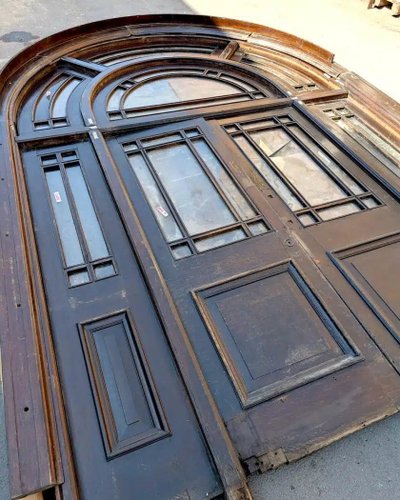 Large restaurant door with frame 257×367 cm