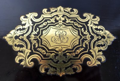 Scatola da gioco in legno d'ebano e intarsio Boulle