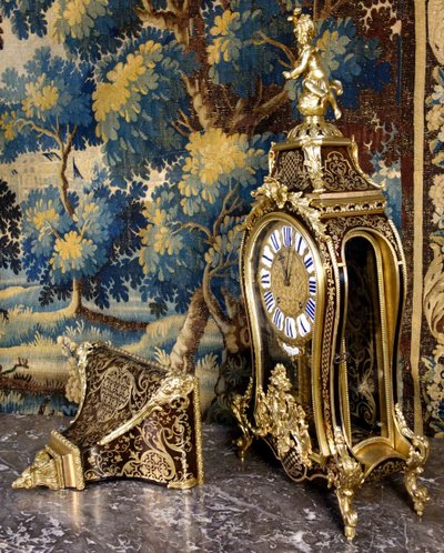 Großes geigenförmiges Wandkartell aus Boulle-Marketerie, Saint Martin in Paris