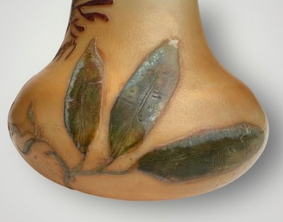 Legras Sumatra Vase with Seaweed Design