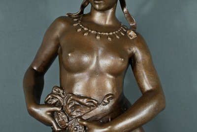 Importante bronzo "Nycia" di Ch. Le Bourg - seconda metà del XIX secolo