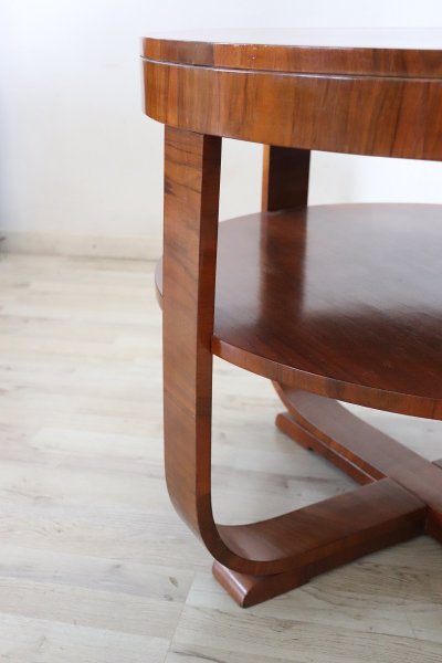 Art Deco Round Coffee Table In Walnut, 1930s