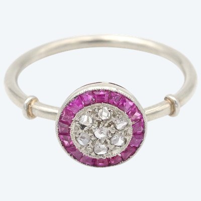 Bague Art Deco cible rubis diamants en or 18k et platine, bague ancienne, bijoux Art Deco
