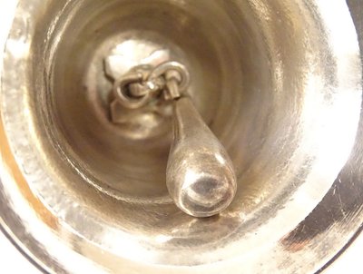 Cloche Clochette De Table Argent Massif Minerve Fleurs 114gr XIXème Siècle
