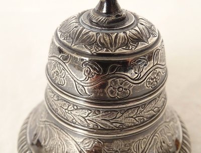 Cloche Clochette De Table Argent Massif Minerve Fleurs 114gr XIXème Siècle