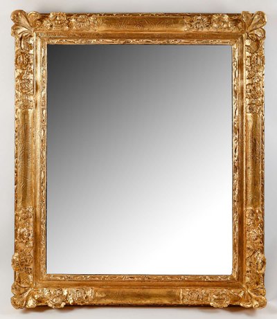 Miroir en bois et stuc sculpté et doré d’époque Régence vers 1720