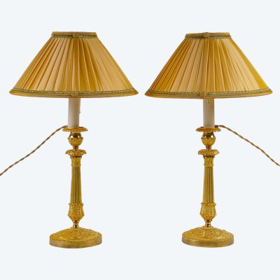 Paire de Flambeaux d’Époque Restauration en Bronze Ciselé et Doré Montés en Lampes vers 1820