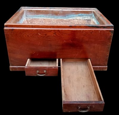 Old Japanese hibachi / indoor planter/19th century