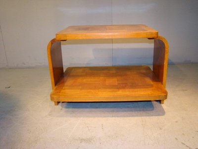 Tavolino Art Déco con piedistallo in noce impiallacciato, circa 1930