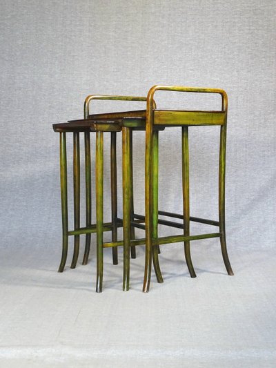 Tables gigognes par KOHN, Sécession viennoise, 1910 , 2 teintes