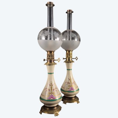 lampes a pétrole en porcelaine XIXe