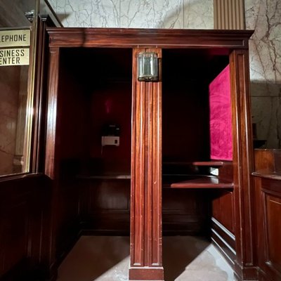 Large hotel reception counter (11.5m) with back counter (16.9m)