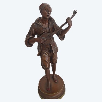 Mandolinista orientale di bronzo