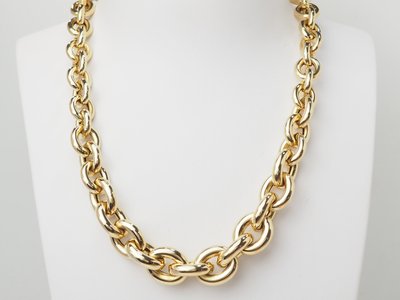 Collier maille forçat ronde en chute en or jaune 