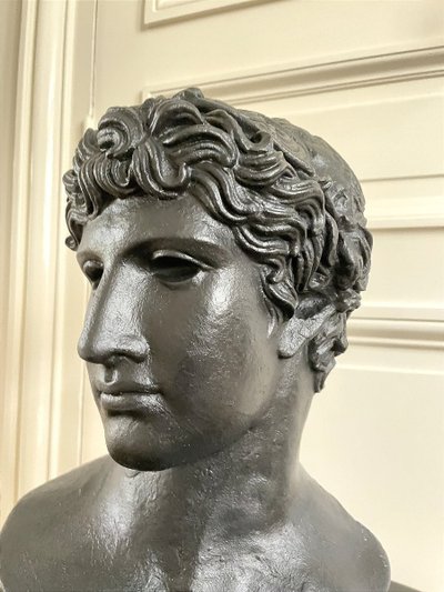 France, Circa 1970/1980 , Buste En Plâtre « Tête De Bénévent » Dans Le Goût De L’antique.