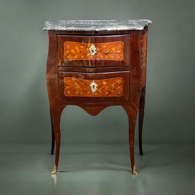 COMMODE DEL XVIII SECOLO DI STILE LOUIS XV IN MARQUETRY DI FIORI CON TOPI IN MARMO