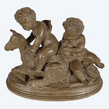 Skulptur aus patinierter Terrakotta, "Putti, der auf einer Ziege spielt", nach Boucher - 1900