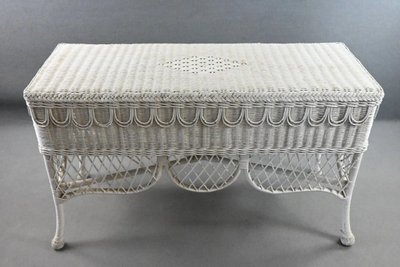 Console Néo Classique En Rotin  Laqué ,circa 1970