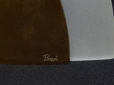 Jean Perzel, Paire d'Appliques 542 Bis En Métal Doré Et Verre Dépoli. Edition Atelier Perzel