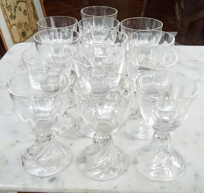 12 anciens verres apéritif cristal Saint Louis 
