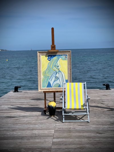 Nu jaune et bleu