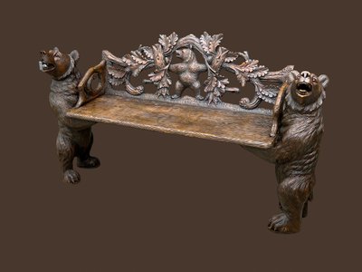 BANC AUX OURS FORET NOIRE EN BOIS SCULPTÉ A DÉCOR D OURSON ÉPOQUE FIN XIX e