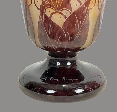 LE VERRE FRANÇAIS 1924 / 1927 BALUSTER VASE ON STEM IN MULTI-LAYERED GLASS